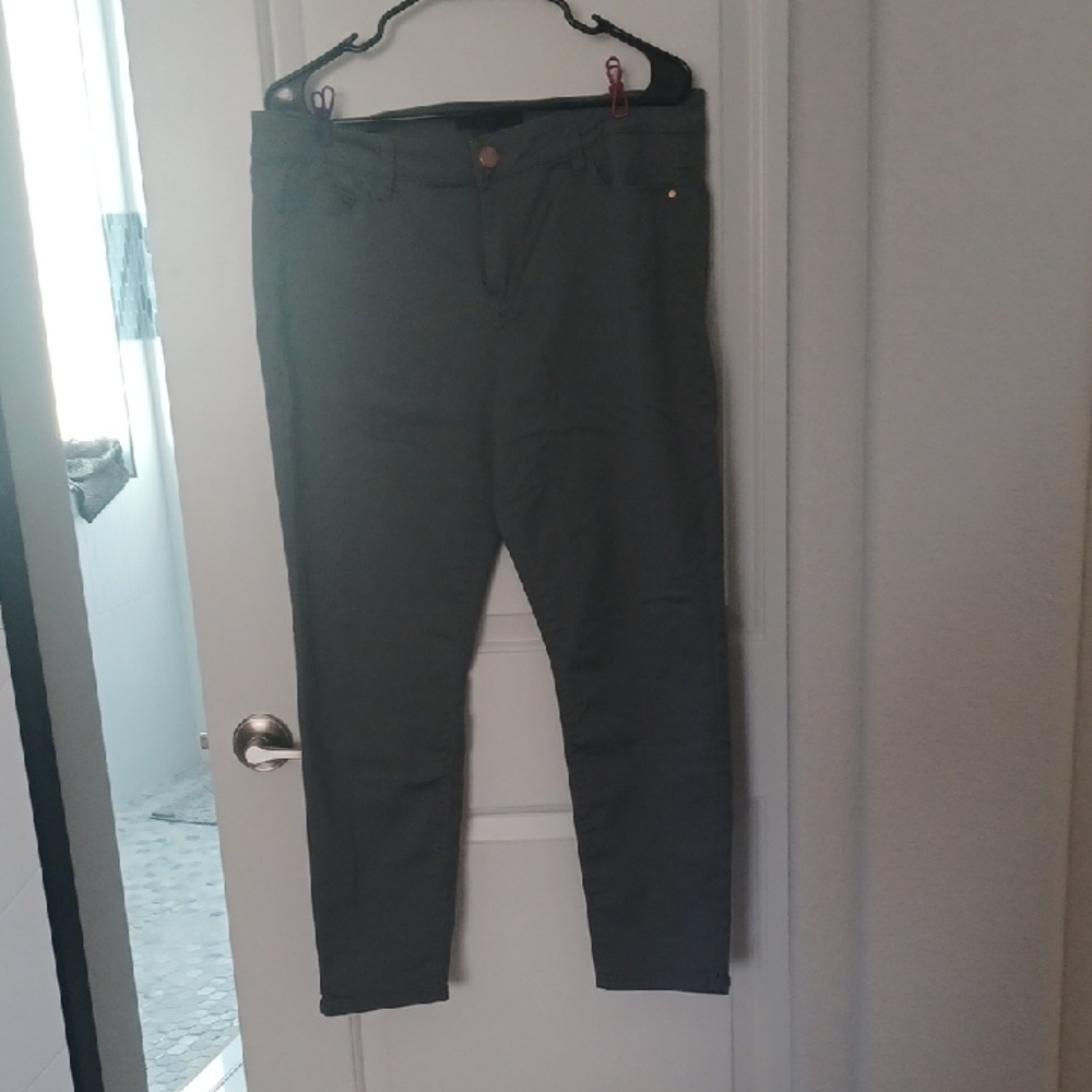 Tinsel Women's Straight Leg Jeans - Olive